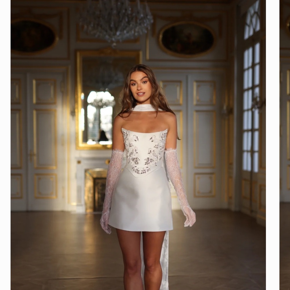 Elegant White Lace Mini Dress